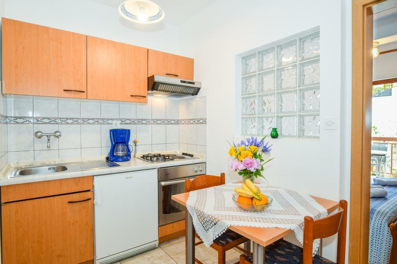 Apartment Darinka Pula Exterior photo