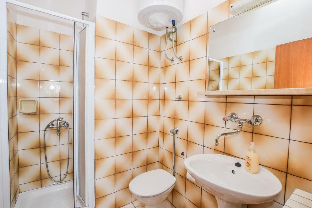 Apartment Darinka Pula Exterior photo
